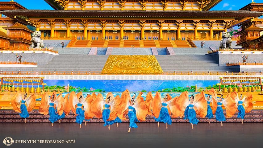 An image of a line of Shen Yun dancers in colourful traditional costumes.